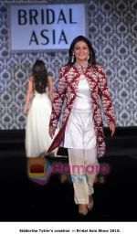 at Bridal Asia collection 2010  in New Delhi on 8th Sept 2010.jpg